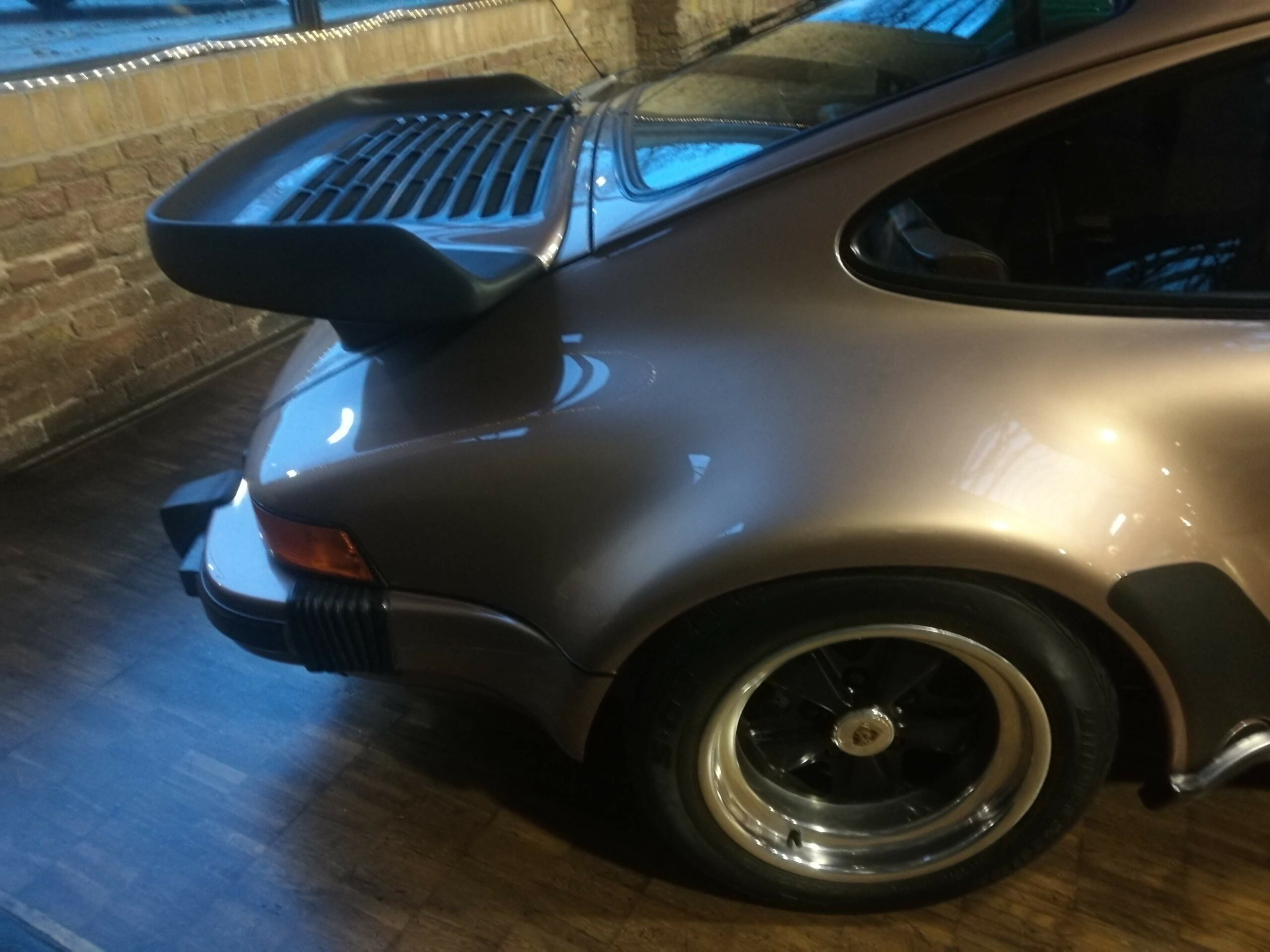 Porsche 911 SC Grau