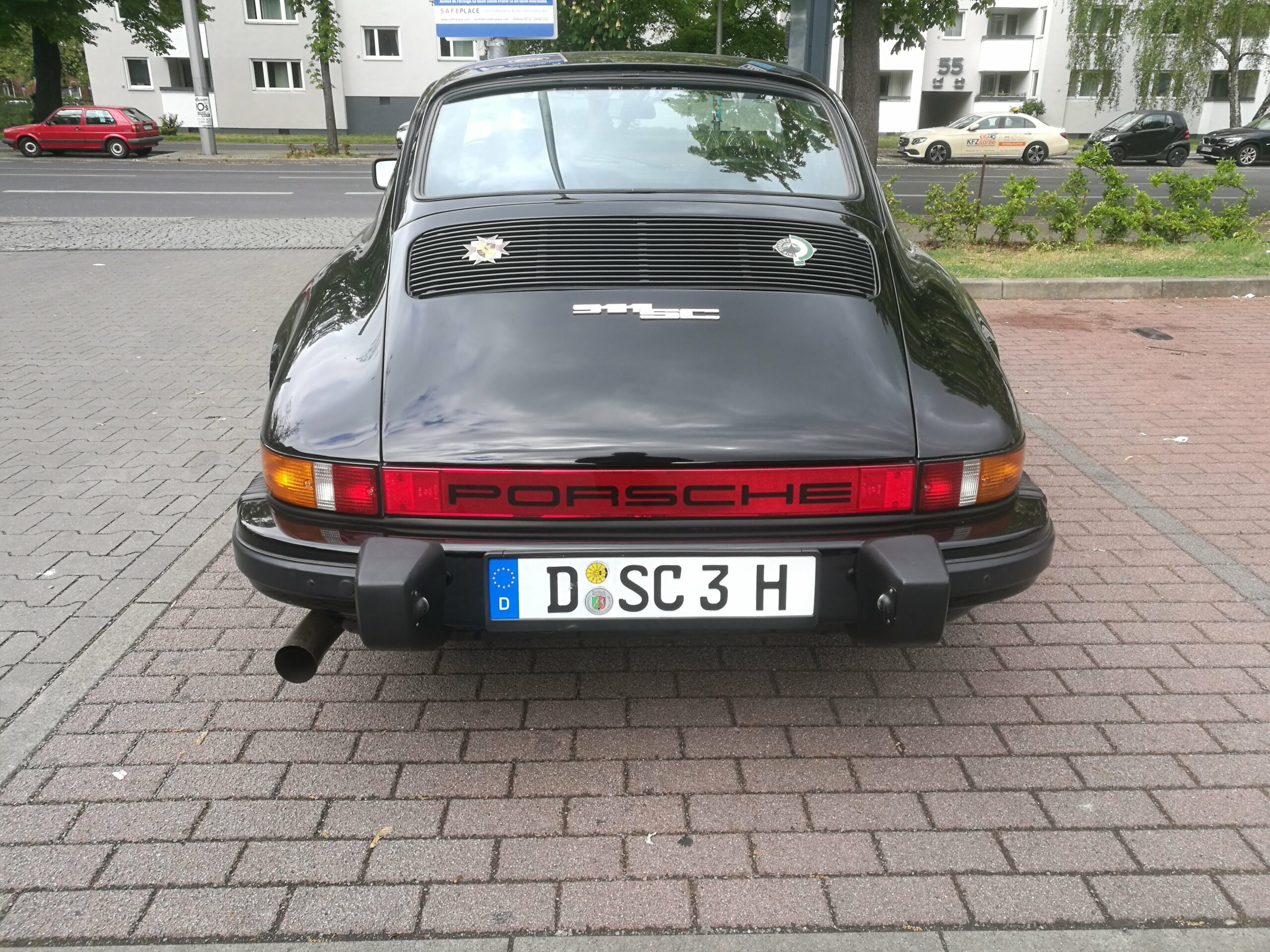 Porsche 911 SC Schwarz Heck